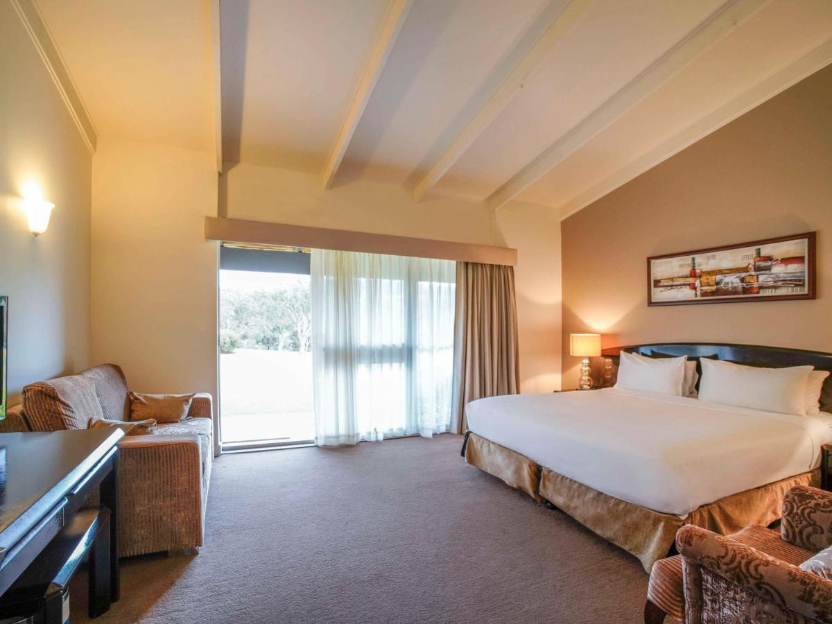 Отель Breakfree Wirrina Cove Экстерьер фото